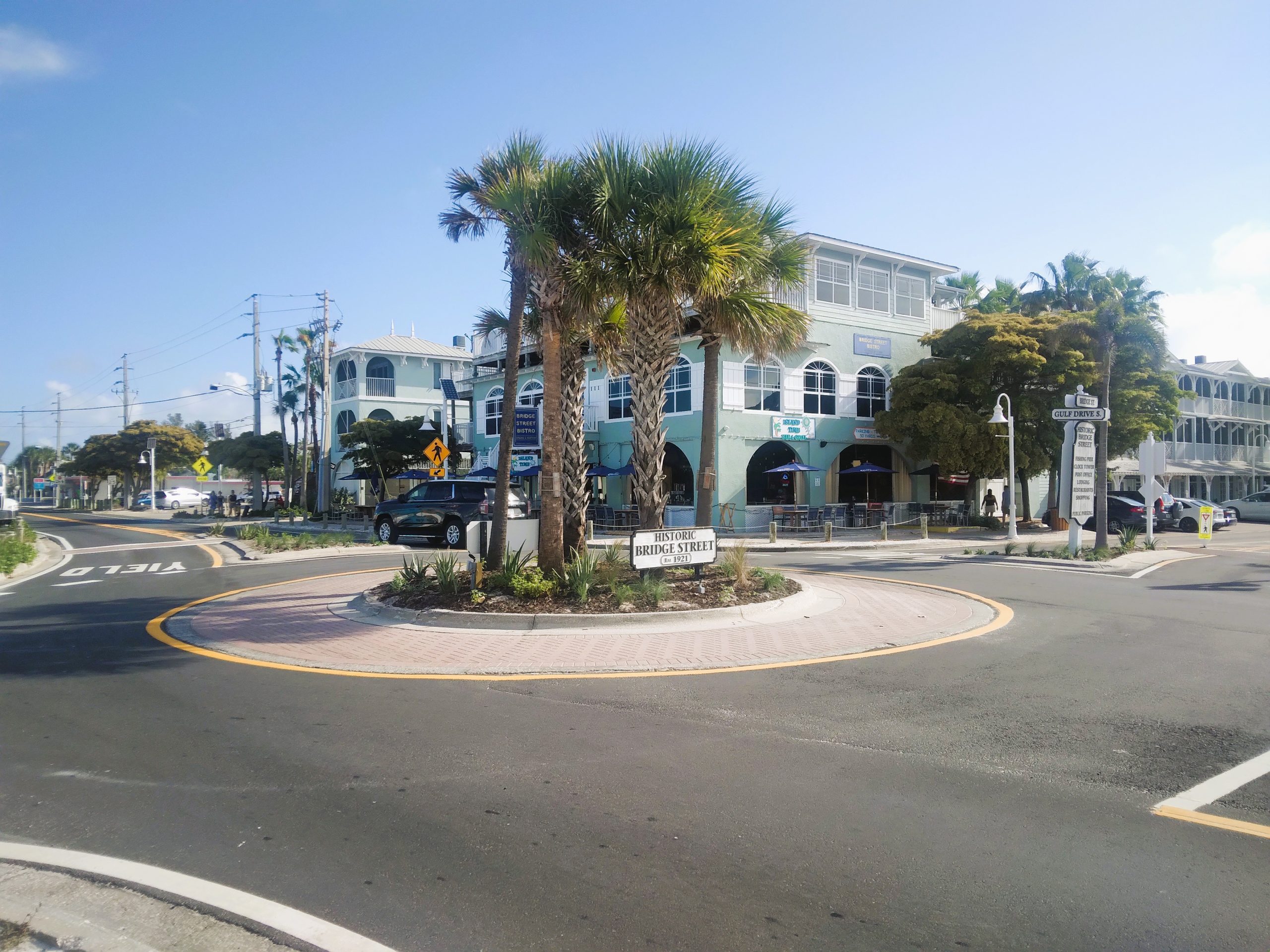 Bridge Street Roundabout landscaping 2026 best
